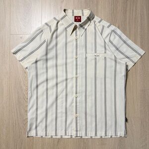 Vintage Oakley Stripe Short Sleeve Buttonup Shirt Mens Large Cream Y2K